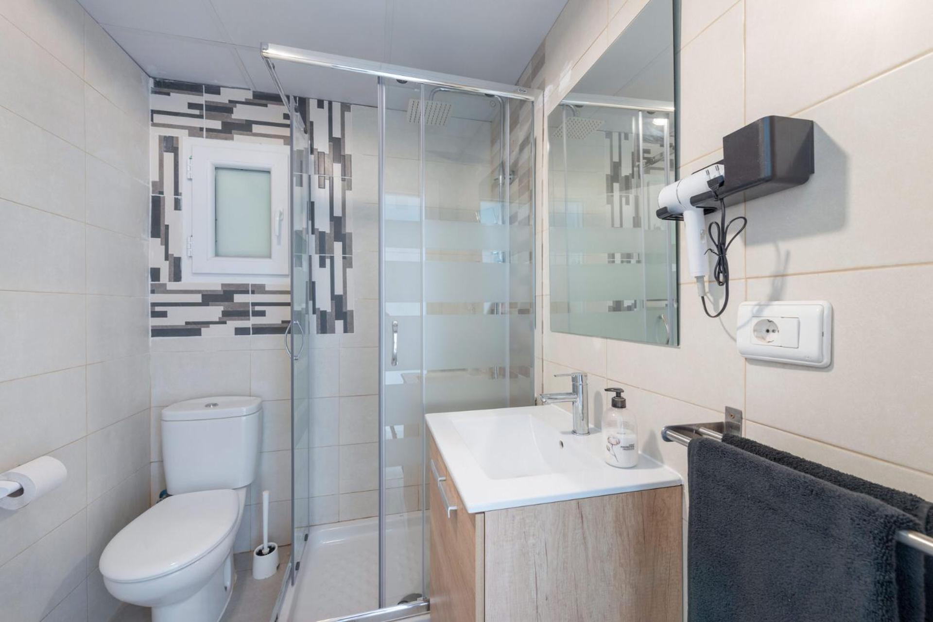 Beetroot, Jedes Zimmer Verfuegt Ueber Smart Tv , Eigenes Bad Mit Regendusche Und Balkon Llucmajor  Ngoại thất bức ảnh